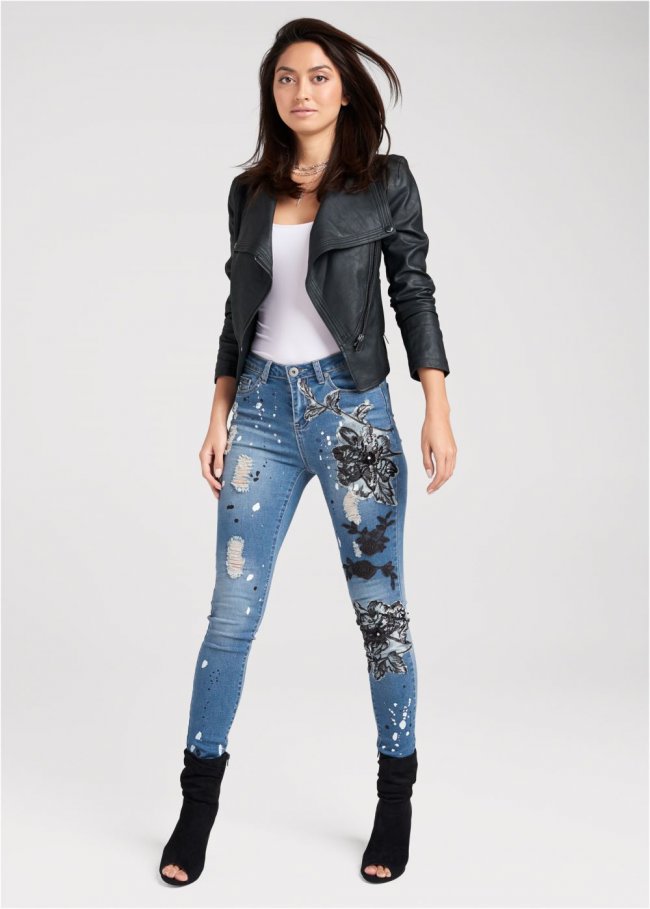 Venus Floral Applique Skinny Jeans in Medium Wash Venus Floral Applique Skinny Jeans in Medium Wash