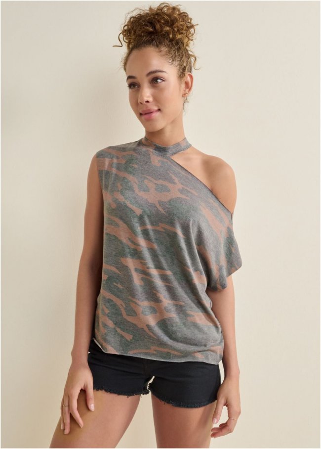 Venus Camo Lounge Top in Green Multi Venus Camo Lounge Top in Green Multi