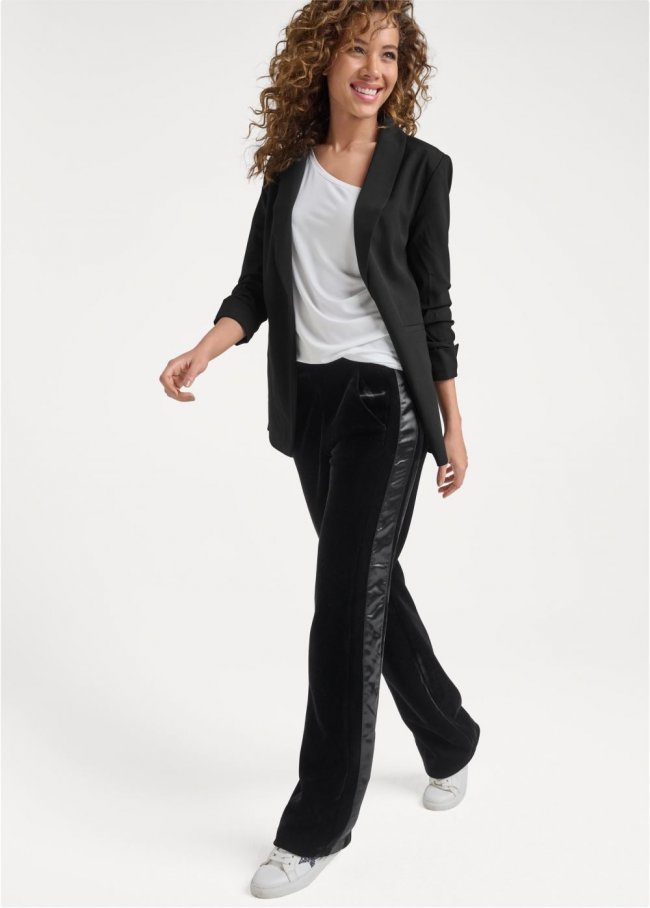 Venus Velvet Satin Wide-Leg Pants in Black Venus Velvet Satin Wide-Leg Pants in Black