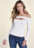 Venus Off-The-Shoulder Top in White Venus Off-The-Shoulder Top in White