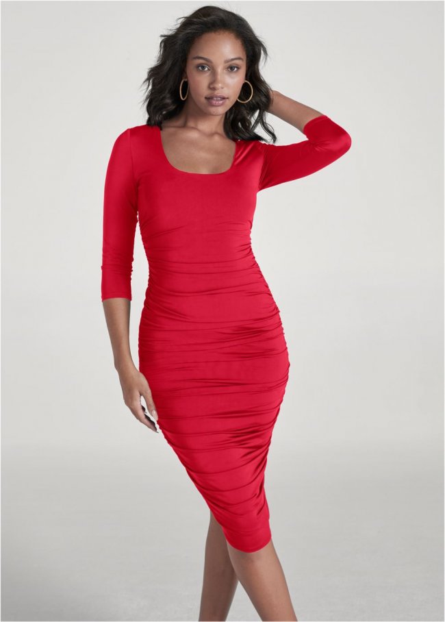 Venus Shape Embrace Midi Dress - Red Venus Shape Embrace Midi Dress - Red