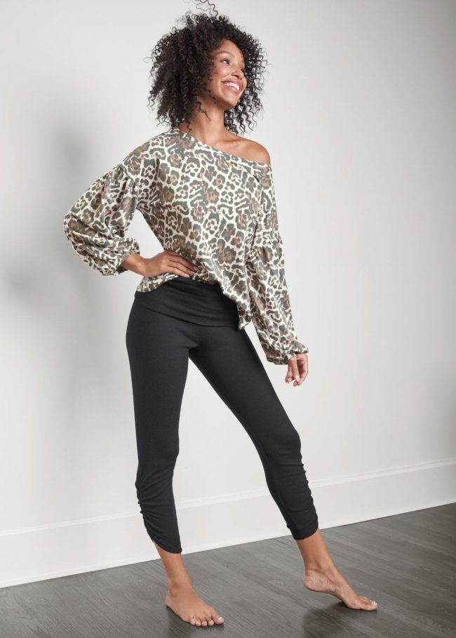 Venus Crop Hacci Lounge Pants in Black Venus Crop Hacci Lounge Pants in Black
