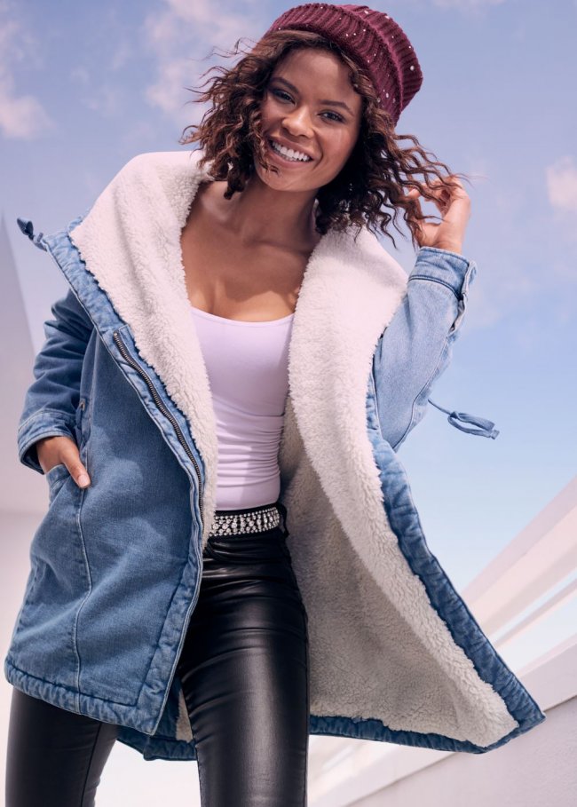 Venus Sherpa Lined Denim Coat in Light Wash Venus Sherpa Lined Denim Coat in Light Wash