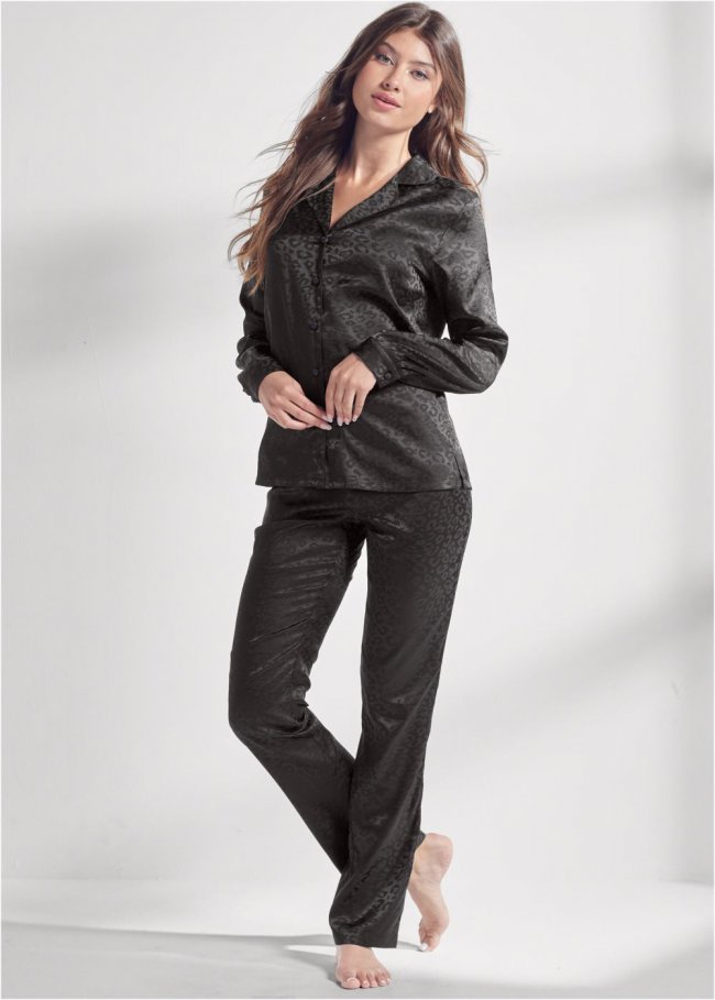 Venus Midnight Cat JACQUARD SATIN PAJAMA SET Venus Midnight Cat JACQUARD SATIN PAJAMA SET