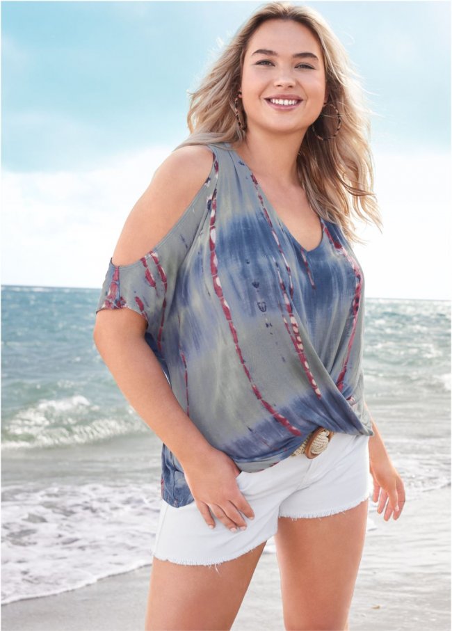 Venus Plus Size Cold-Shoulder Twist Top Venus Plus Size Cold-Shoulder Twist Top