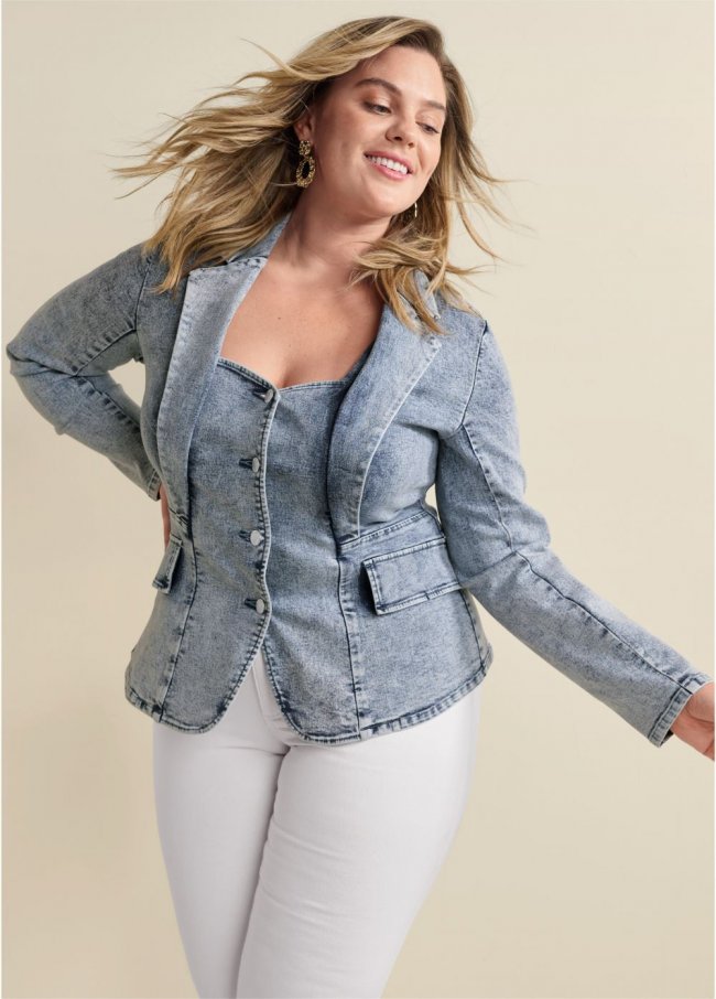 Venus Sweetheart Denim Blazer in Acid Wash Venus Sweetheart Denim Blazer in Acid Wash
