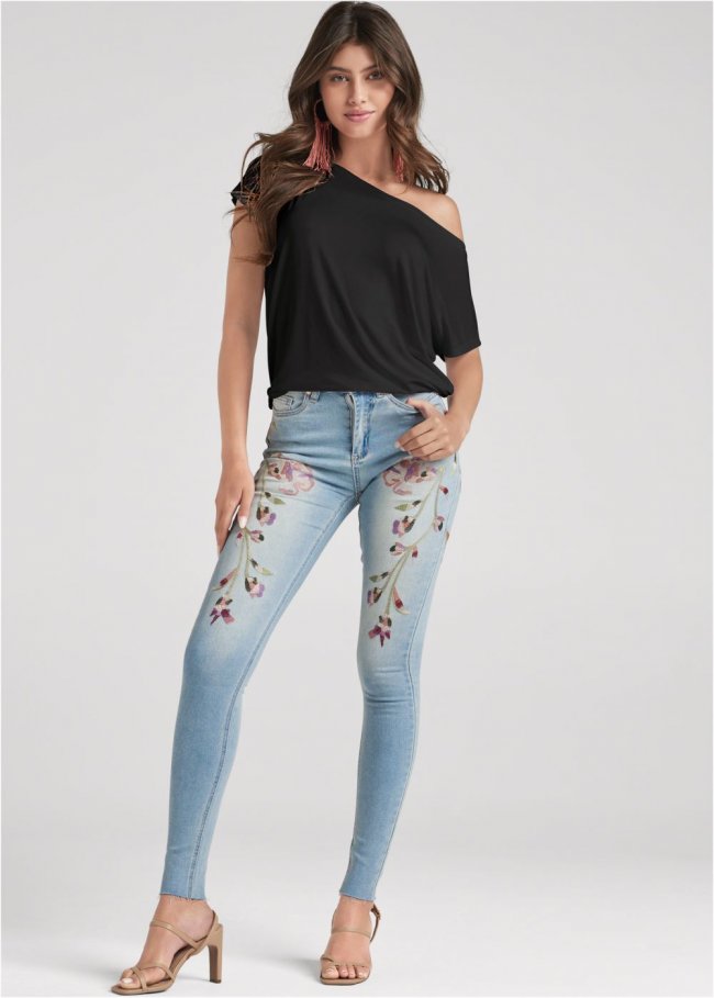Venus Plus Size Floral Embroidered Jeans in Light Wash Venus Plus Size Floral Embroidered Jeans in Light Wash
