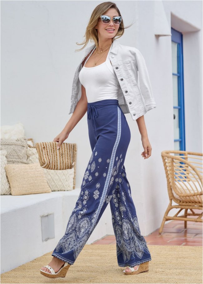 Venus Plus Size Bandana Print Wide Leg Pants in Blue Multi Venus Plus Size Bandana Print Wide Leg Pants in Blue Multi
