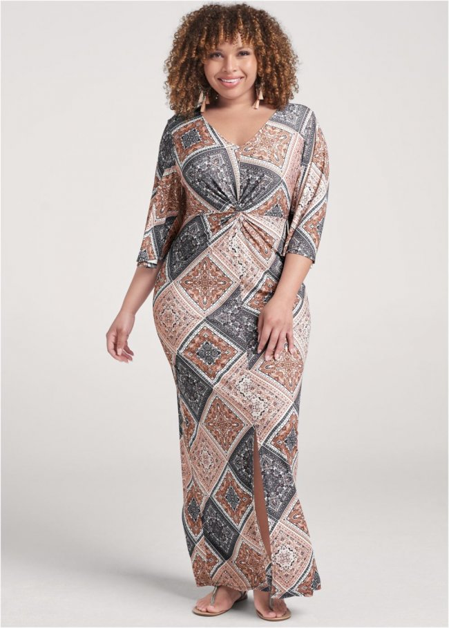 Venus Plus Size Paisley Dreams Maxi Dress Venus Plus Size Paisley Dreams Maxi Dress