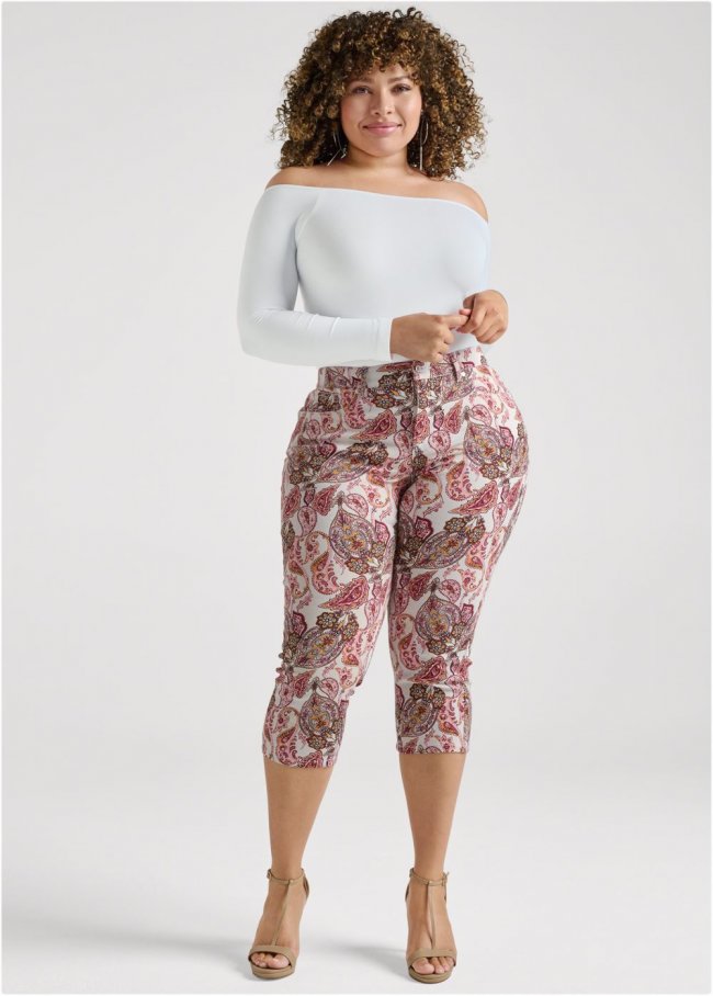 Venus Plus Size Capri Jeans in Blush Multi Venus Plus Size Capri Jeans in Blush Multi