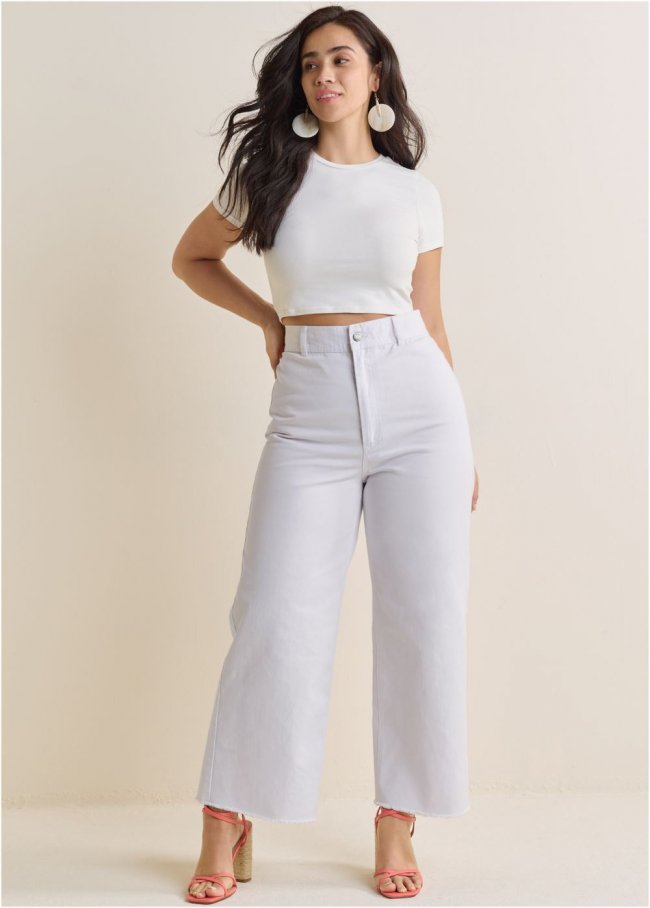 Venus Plus Size New Vintage High Rise Jeans in White Denim Venus Plus Size New Vintage High Rise Jeans in White Denim
