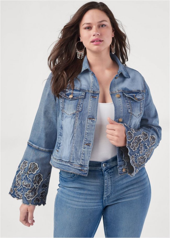 Venus Floral Embroidered Jacket in Medium Wash Venus Floral Embroidered Jacket in Medium Wash