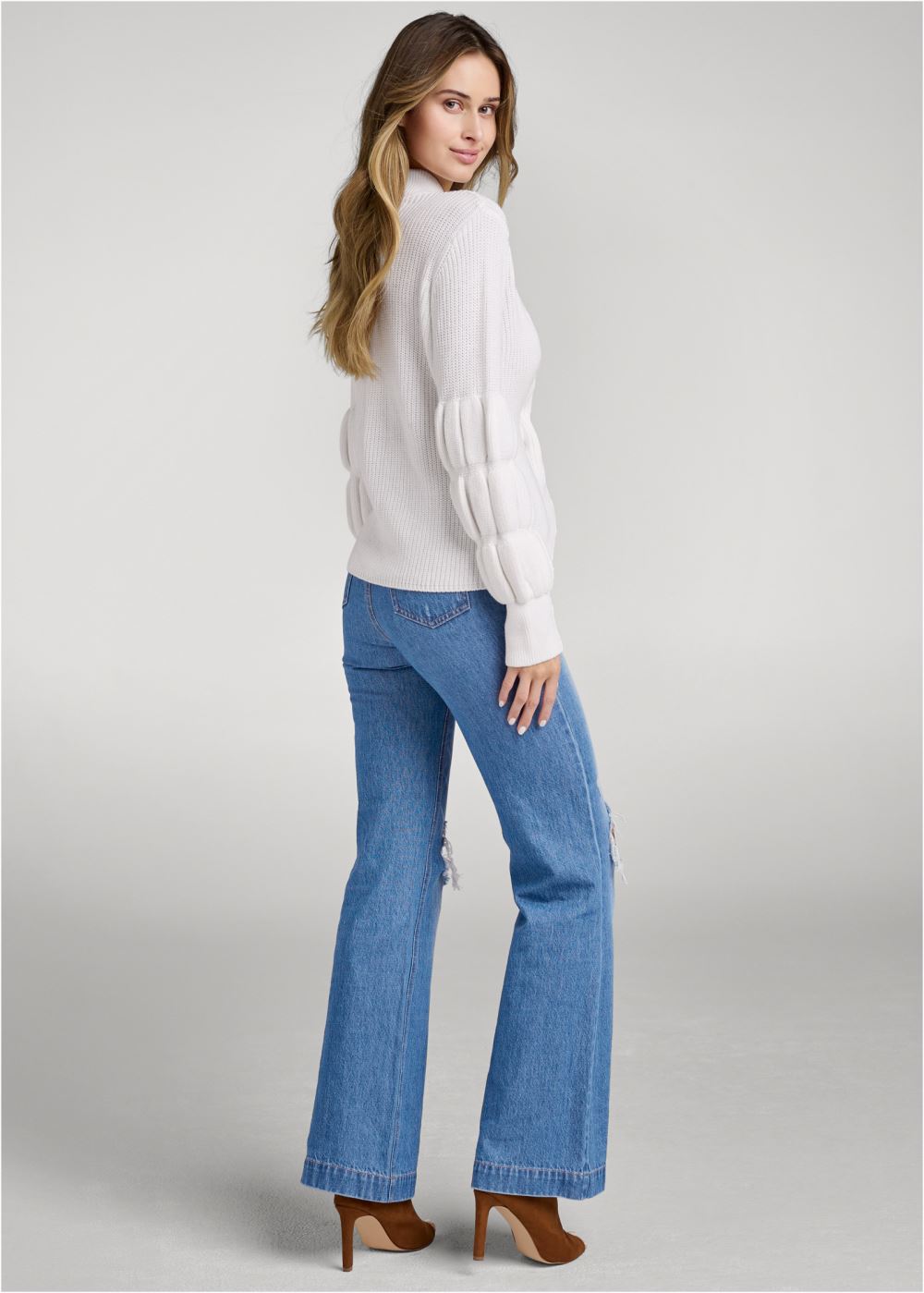 Venus VENUS | Keyhole Tiered Sleeve Sweater in White