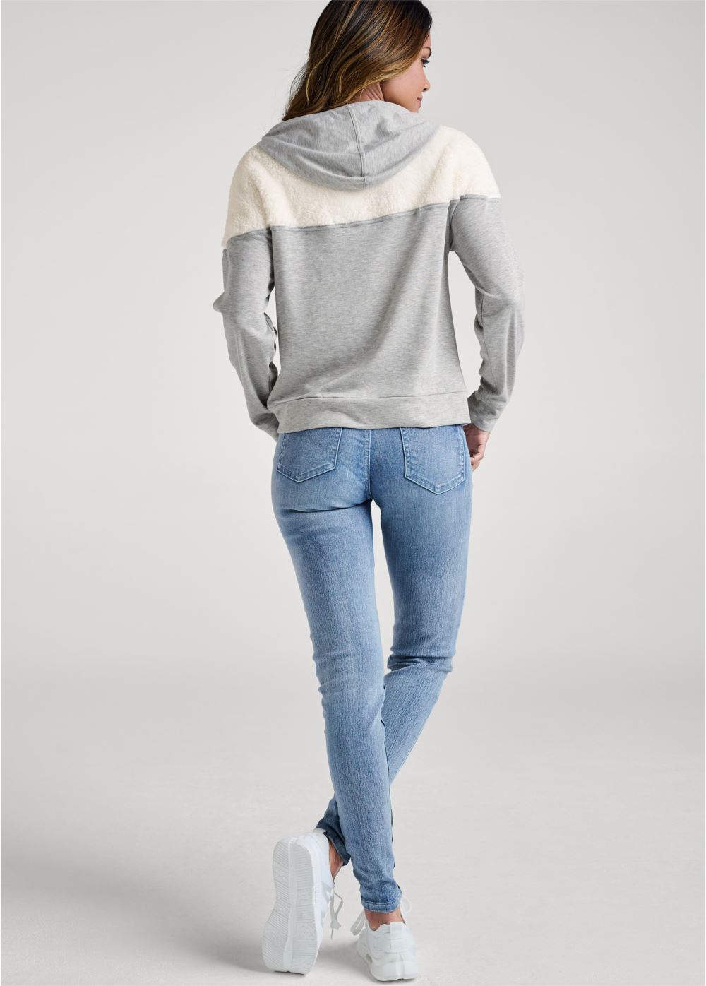 Venus Sherpa Neck-Zip Sweatshirt in Off White & Heather Grey