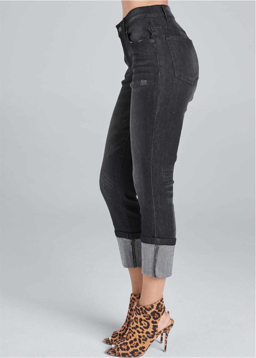 Venus Cropped Cuff Jeans in Black