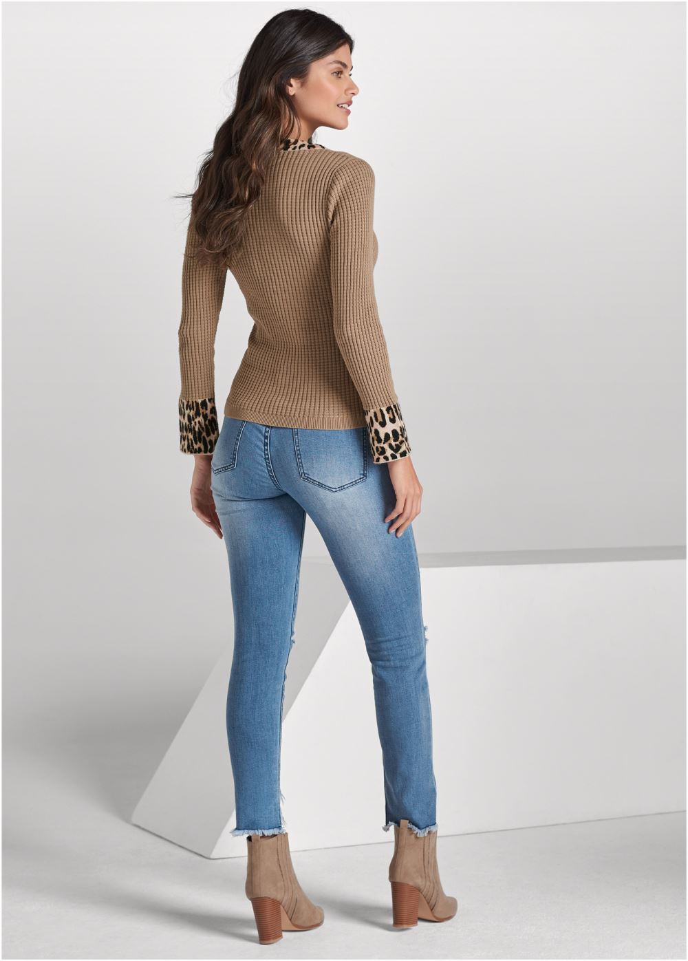 Venus VENUS | Waffle Knit Sweater in Tan Multi