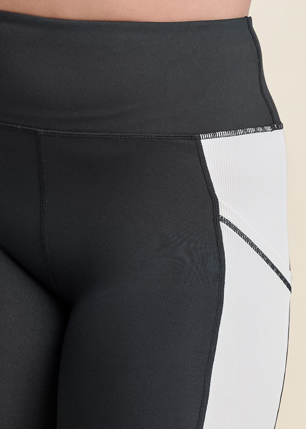 Venus Black & White COLOR BLOCK ACTIVE LEGGINGS