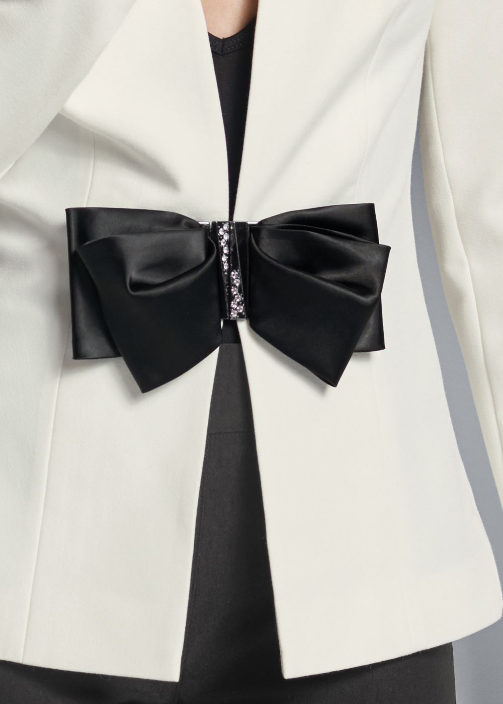 Venus White Multi BOW DETAIL BLAZER