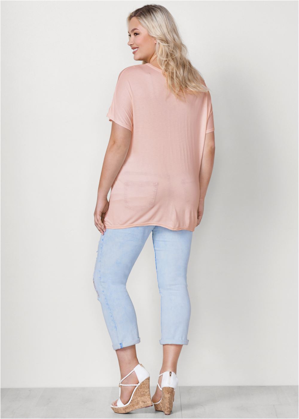 Venus Plus Size Twisted Knot Detail Tee in Light Pink