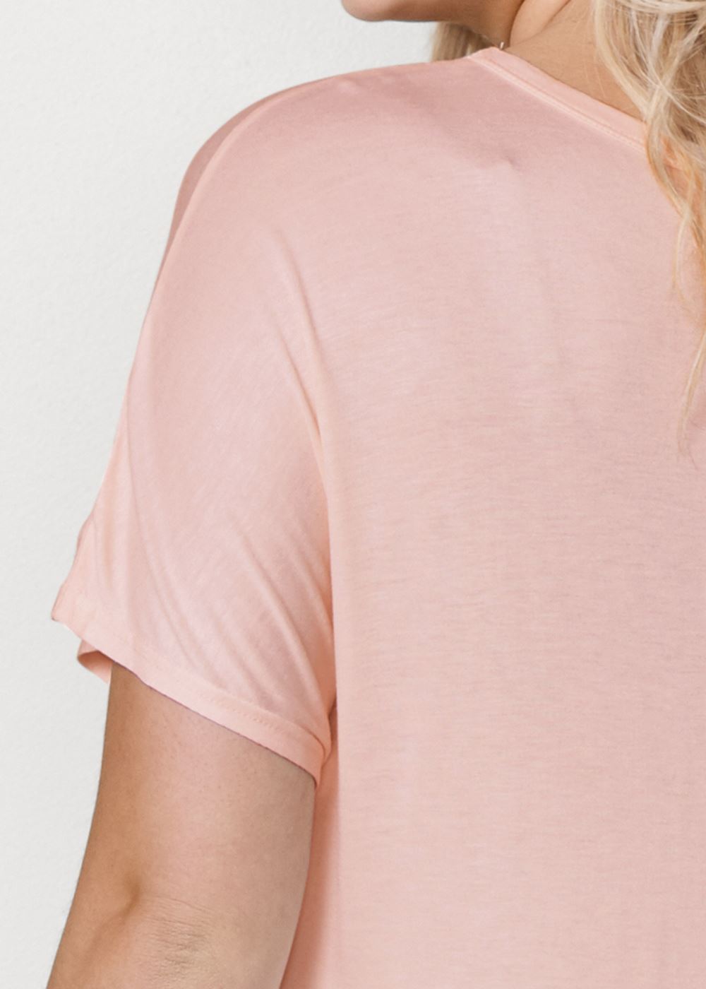 Venus Plus Size Twisted Knot Detail Tee in Light Pink